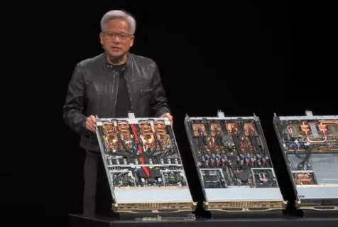 “美国正考虑允许英伟达向中国出售H200高端芯片”