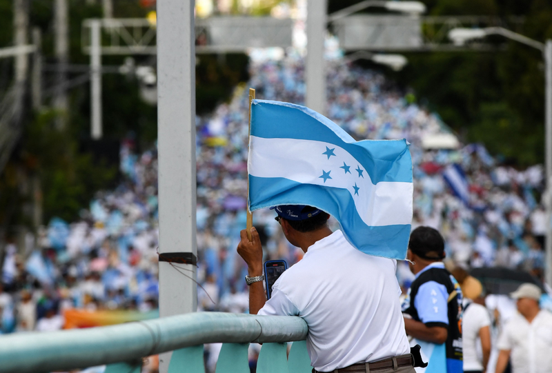宏都拉斯将举行总统大选，随著选战白热化，该国政治对立越来越严重。（法新社）