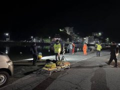 金山磺港轿车凌晨坠海 女驾驶疑不熟路况且视线不良丧命