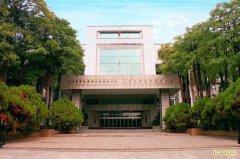 夜市买甜甜圈竟是伪钞 惯犯出狱不悔改判刑6年6月