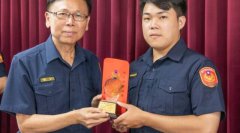 高雄情侣台中掉皮夹不够油钱 暖警千元救急「这句话」网推爆