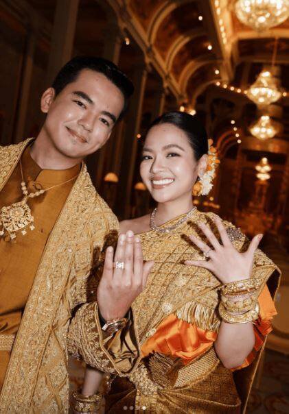 柬埔寨蓬索莉雅公主和富二代谢夫川英在金边举行一连数日的世纪婚礼。（撷取自Instagram帐号soriya_noro）