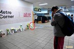 民众献花为死者哀悼！知名手摇饮老板一袋饮料混入 被骂爆急关社群