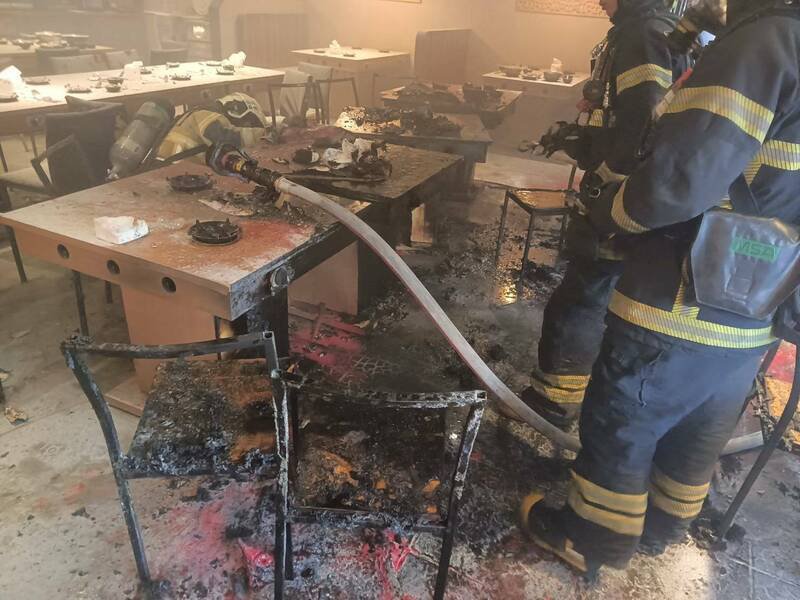 陈男因感情纠纷在火锅店纵火，波及在一旁吃火锅的张妇烧伤，她求偿1037万2836元，但等了1年7个月，判赔96万4567元。（民众提供）