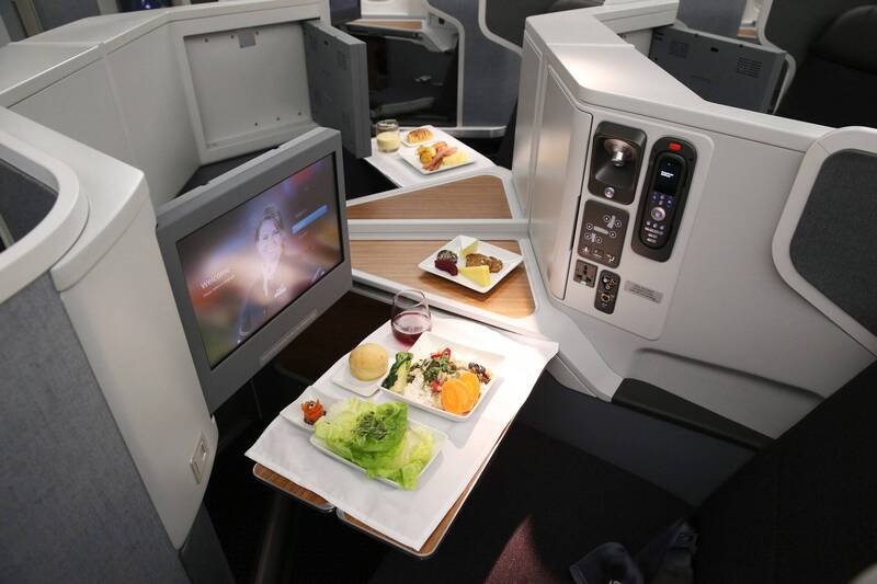 英航将取消短程线商务舱的「热早餐」服务。示意图。（彭博）