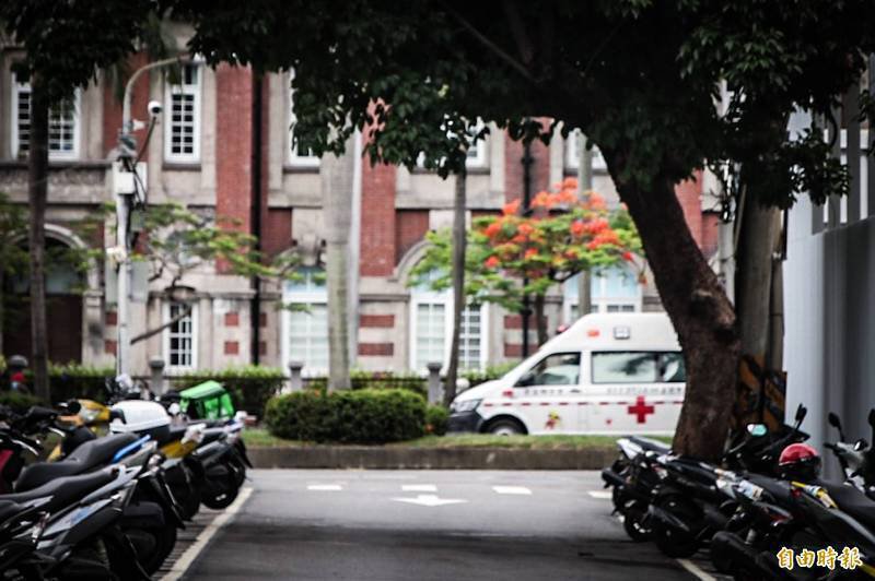 台北市某贵族学校惊传男学生坠楼。示意图。（资料照）