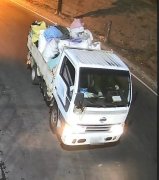 暗夜闯清洁队！乱倒整车事业废弃物下场曝