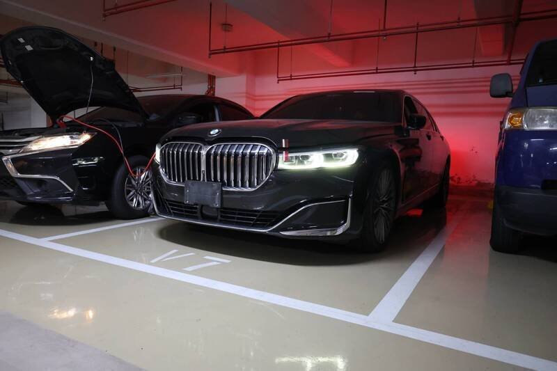 张仕霖名下的BMW740LI SEDAN豪车。（行政执行署新北分署提供）