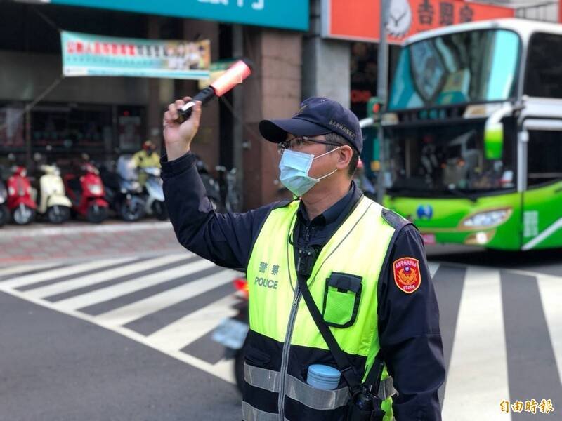 因应开学日，台北市交通警察大队计划，将派遣员警执行交通疏导。（记者陈彩玲摄）