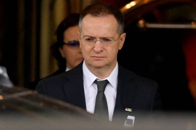 俄罗斯首席谈判代表梅丁思基指出，俄乌在日内瓦的谈判很艰难，但双方也很务实。（法新社）