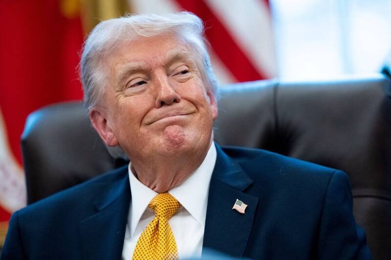 美国白宫官员透露，伊朗希望能重启谈判，但遭到川普拒绝。（彭博）