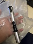 台北捷运男客持「金属物品」车厢四处敲 捷警:是打火机