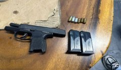 台中警斩断「丧尸」毒脉 逮捕药头起出枪、弹送办