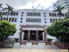 嘉县蓝前议员邱银海诈助理费等判6年半 二审认罪求轻判