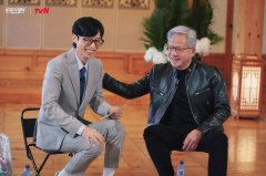 不是AI图!黄仁勋与刘在锡同框照曝光 献上舞姿韩网嗨翻