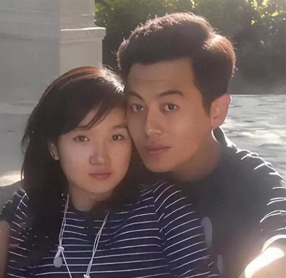 她苦恋朱亚文整整9年,却只能看他迎娶陈思诚的前女友