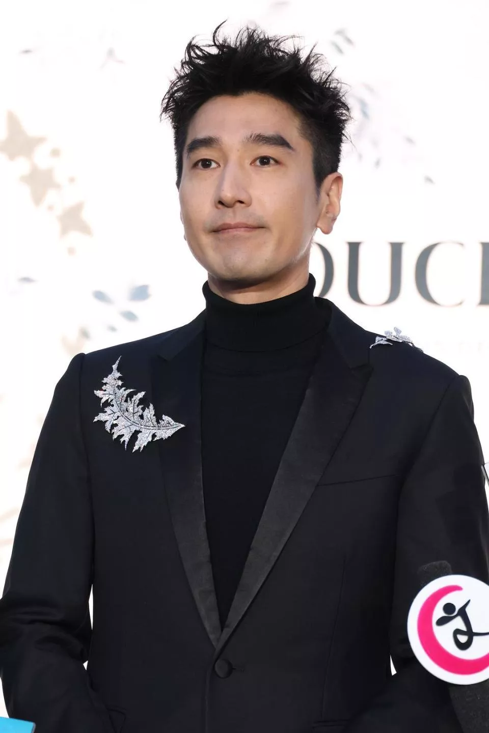 赵又廷自曝上半年只收到10个剧本,直言"演艺圈超残酷的"