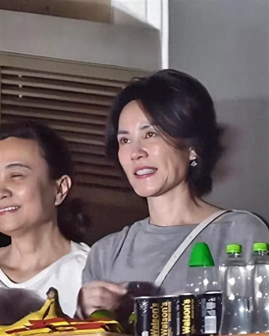 原相机直拍,曾经风光的天后,终究还是老了